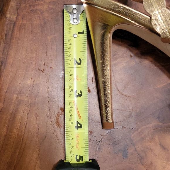 Kate Spade strapped Heels and Purse - Picture 8 of 11